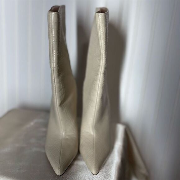 Azalea Wang Cream Croc Embossed Crystal Heel Pointed Toe Boots Size 7.5 - Picture 3 of 9